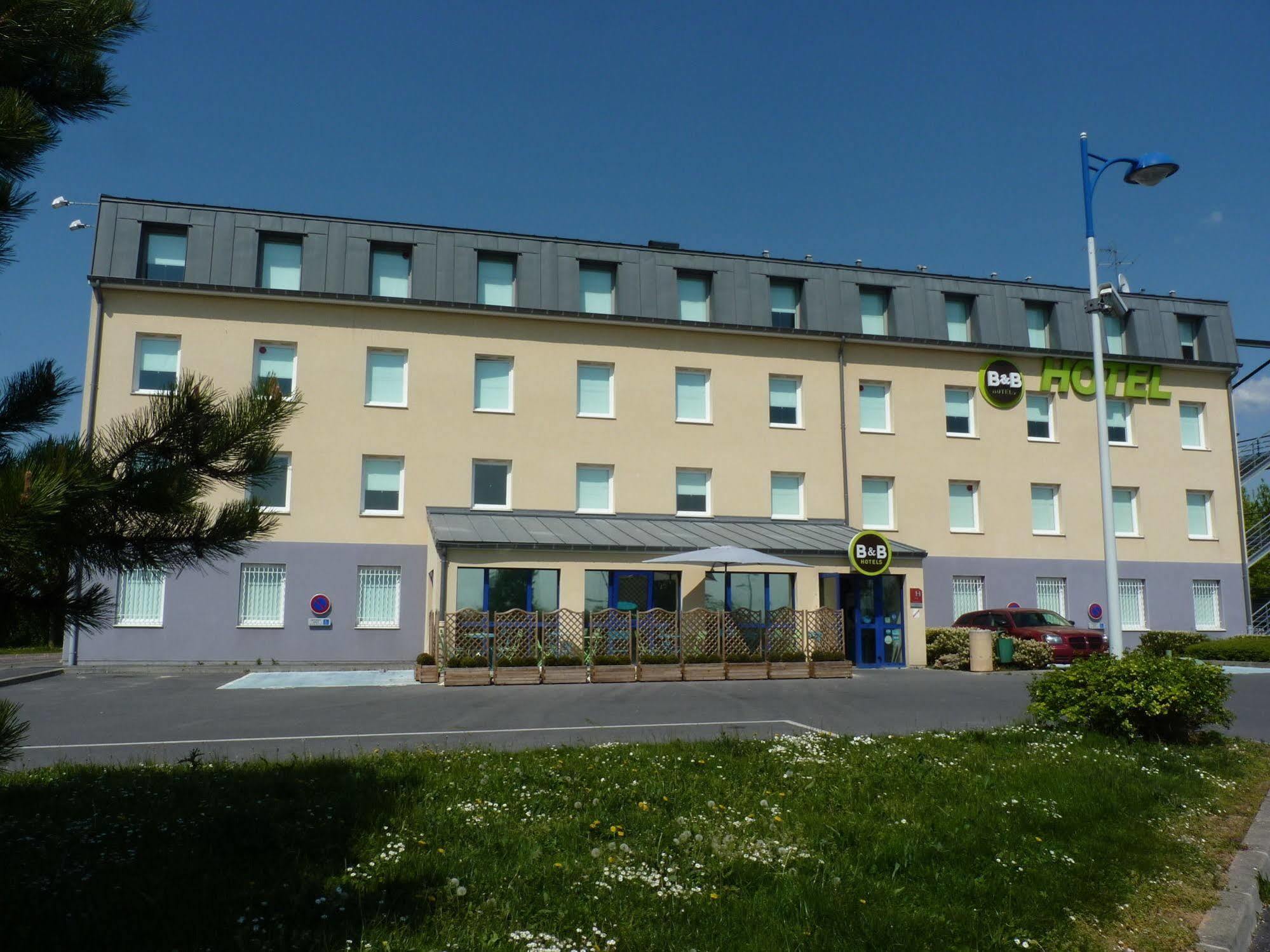 En Champagne Hotel